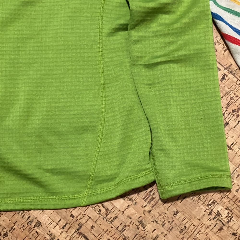 Patagonia Bright Green Women's Fleece Jacket - Picture 10 of 11